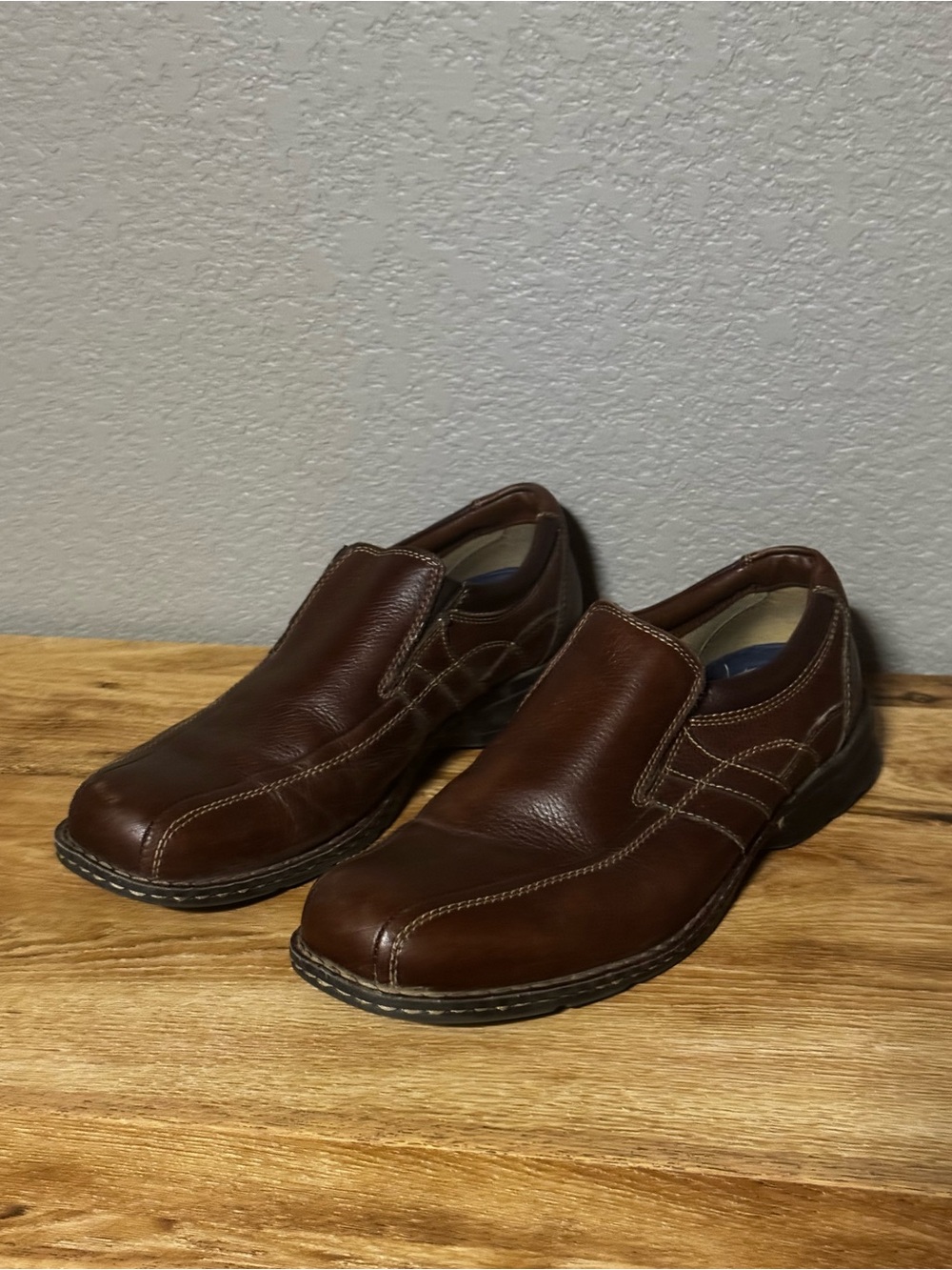 Dockers Men’s Brown Leather Slip-On Loafers